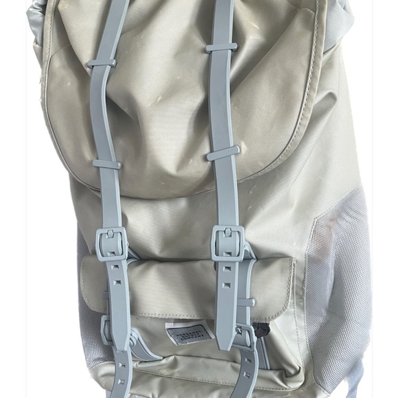 Little America Backpack - Picture 3 of 12